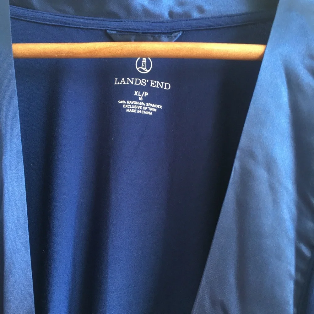 Lands' End Satin-Trim Midnight Blue Navy Robe NWOT- XL